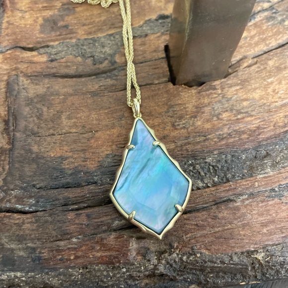 NWT Kendra Scott Teal Illusion Alex Fauceted Necklace! - Picture 4 of 5